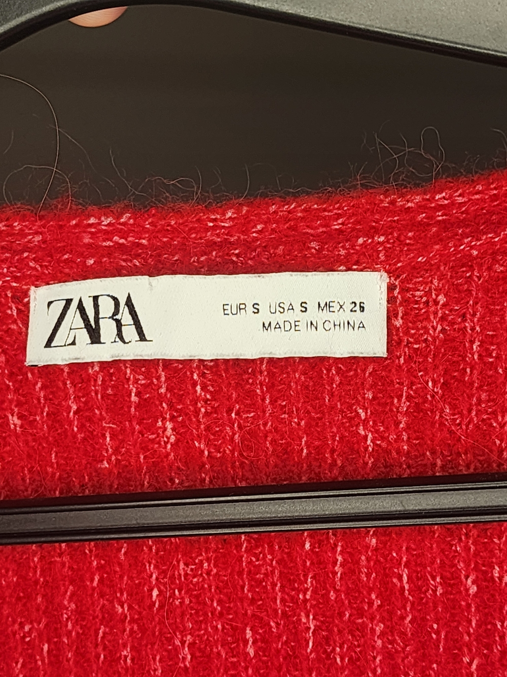 ZARA Red Ribbed V-Neck Sweater - Picture 5 of 6